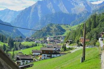 هتل Pension  Schöne Welt