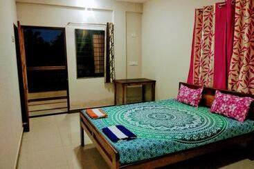 Pensão R N Guest House