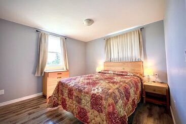 St Lawrence Motel