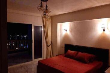 هتل آپارتمان بورتو مارينا