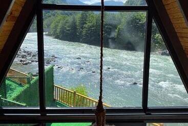 مبيت وإفطار Ri̇ver Si̇de Bungalov