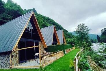 تختخواب و صبحانه Seyridere Bungalov