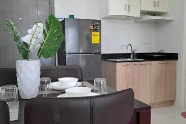 هتل آپارتمان Camella Manor Majorca