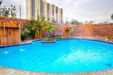 هتل آپارتمان Flat Golden Dolphin