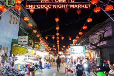 Hồng ánh Hotel Night Market Phú Quốc