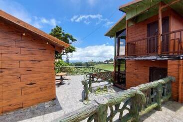 فندق El Descanso Restaurante Y