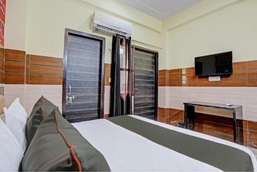 ホテル Kohinoor Inn