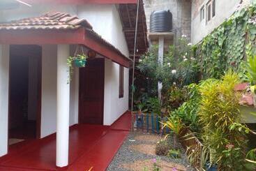 פנסיון Rosy Guest House
