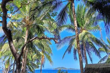 Bed and Breakfast Coraline Coast Beach Resort & Resto Bar