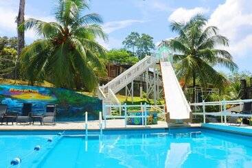 Castillo Inspiracion Hostel & Resort