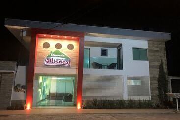 簡易ホテル Pousada Mineira