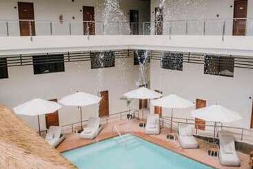 호텔 Tropicasa Coron Resort And