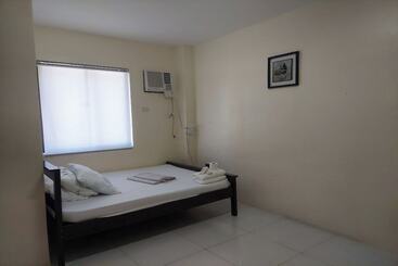 ペンション Alcoy Plaza Eco Park Cebu