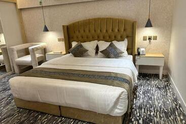 فندق المسافر