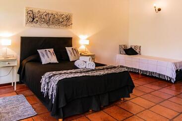 הוסטל Posada La Casona