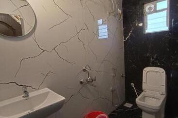 تختخواب و صبحانه Skyline