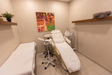 Bonjur Hotel Thermal & Wellness Club