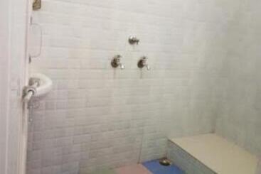 בית מלון כפרי Great Gallaxy,datia