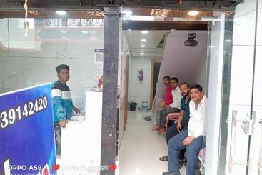 호텔 Nx Gupta Avenu