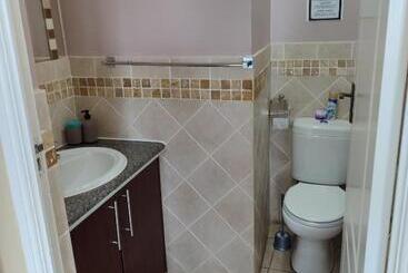 בית מלון כפרי Ocean View Villas   F6