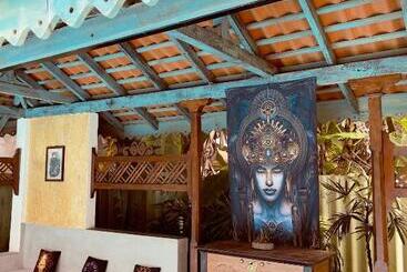 بنسيون Dharma Place