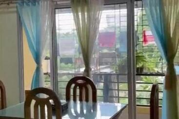 펜션 Dispur Queen Guest House