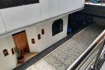 پانسیون Hostal/hotel Antoine