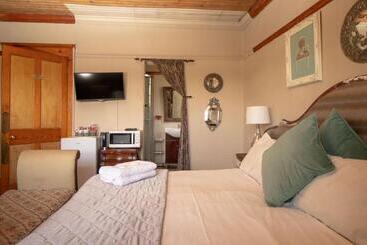 بنسيون Pandora S Guesthouse