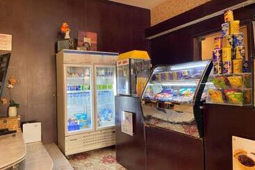 البندقية للأجنحة الفندقية بريدة Bq Hotel Suites