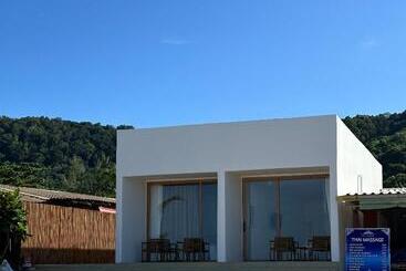 فندق صغير Lovelytheroom