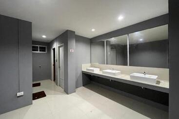 Baan Pheun Hostel บ้านเพื่อน โฮสเทล