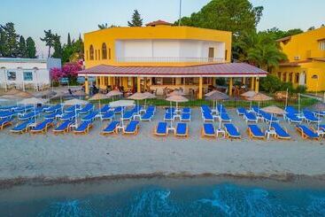 Отель Dream Holi̇day Resort