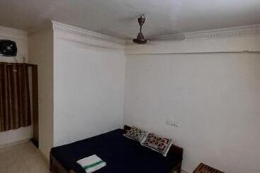 هتل New Mvx Residency