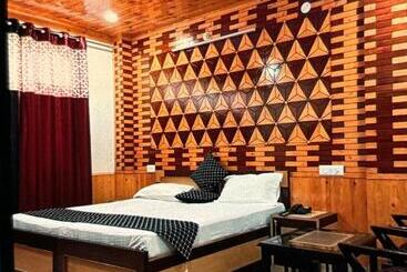 فندق Paradise Inn