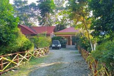 ホテル Prakriti Neerh