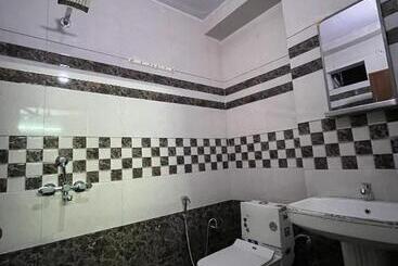 پانسیون Moon Night Guest House