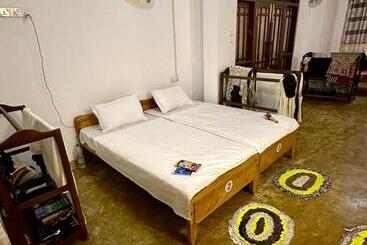Cecilia Unawatuna Rooms & Hostel