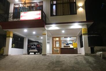 مبيت وإفطار Aston Shimla Hills