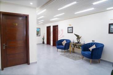 هتل Elegant Executive Suite