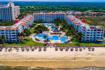فندق Flamingos Beach 401