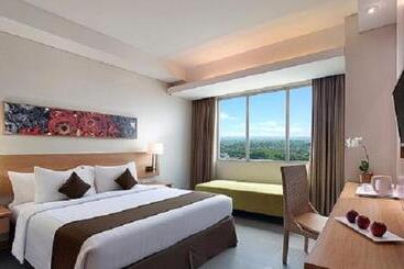 هتل Opitalia Catalia Resort