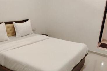 בית מלון כפרי Rudra