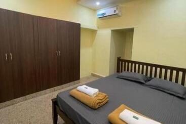 ペンション Dhruv Guest House