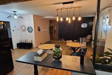 بنسيون Maison Des Voyageurs Cerise   Paris Orly