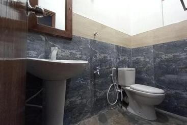 بنسيون Sewana Guest Inn