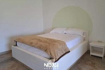 فندق صغير Noah Housing