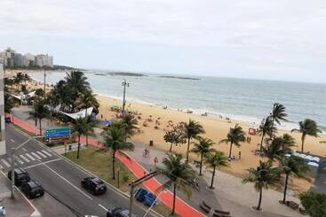 Общежитие Ricardo Pousada Q1 Suíte