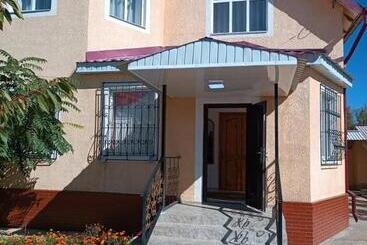 ベッドアンドブレックファースト Ai House