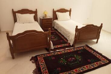 مبيت وإفطار Chez Mme Jaouida