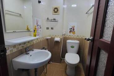 تختخواب و صبحانه Phượng Hoàng Lucky